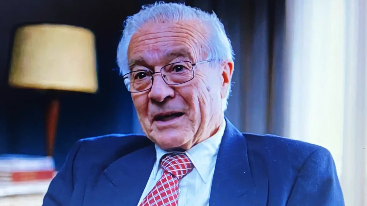 Testigos y periodistas en El Lobo de Dios de HBO Max
