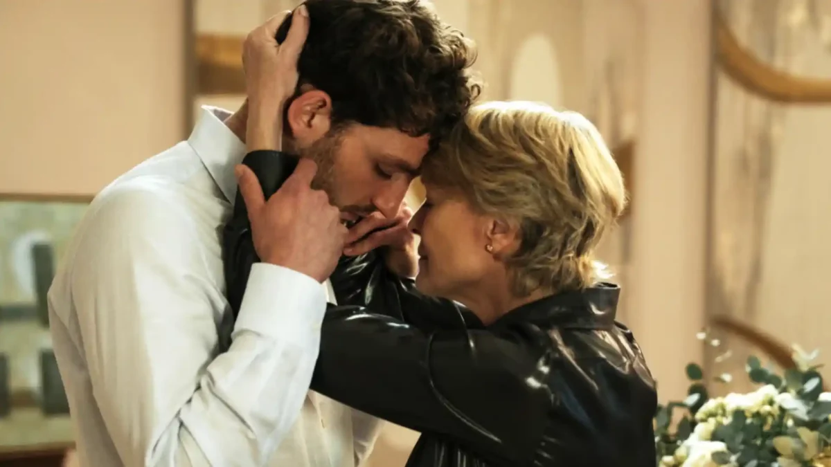 The Girlfriend: 10 diferencias entre el libro y la serie