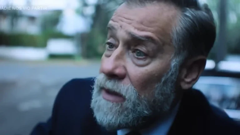 Nadie nos vio partir: ¿Quién es Juan Manuel Bernal, el actor que hace del padre de Leo? Nadie nos vio partir: ¿Quién es Juan Manuel Bernal, el actor que interpreta a Samuel Saltzman?