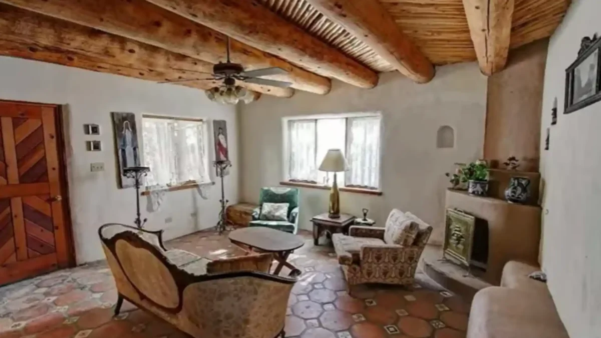 ¿Cómo es la casa que Juan Gabriel construyó para sus hijos? (FOTOS) Rancho Ivjohaje: Así es la casa que construyó Juan Gabriel para sus hijos en 18 FOTOS