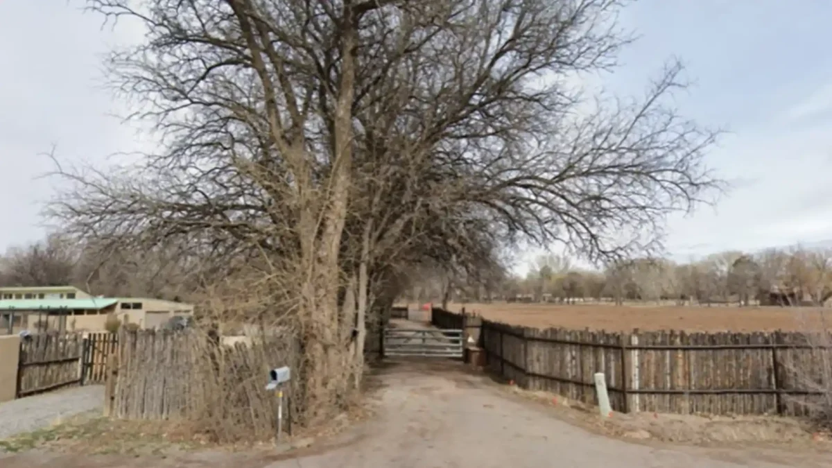 ¿Cómo es la casa que Juan Gabriel construyó para sus hijos? (FOTOS) Rancho Ivjohaje: Así es la casa que construyó Juan Gabriel para sus hijos en 18 FOTOS