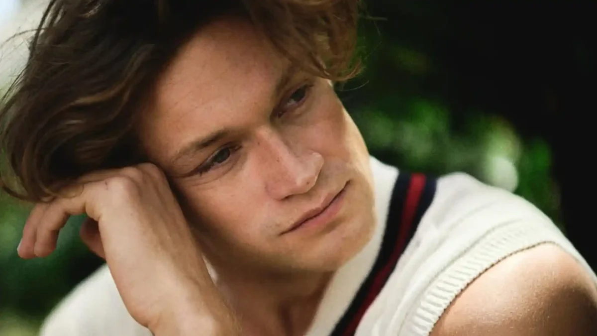 Damian Hardung: ¿Quién es el protagonista de Maxton Hall de Prime Video?