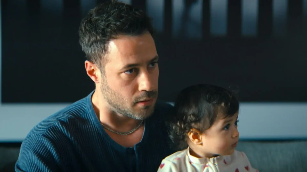 Quién es Ozan Dolunay, el actor detrás de İlker en la serie 'Te conozco' 2 Ozan Dolunay: quién es el actor de İlker en 'Te conozco'